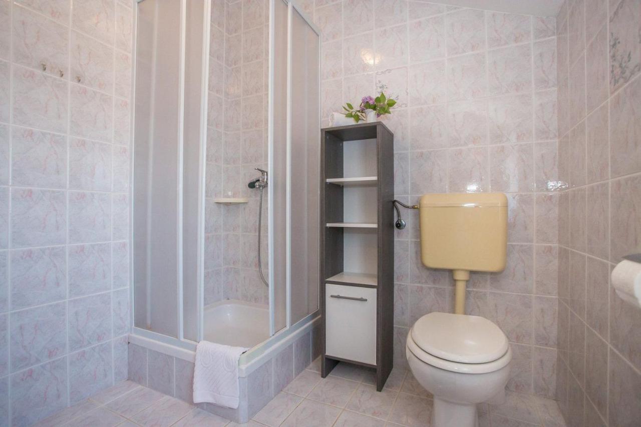 Apartment Nini Porec Esterno foto
